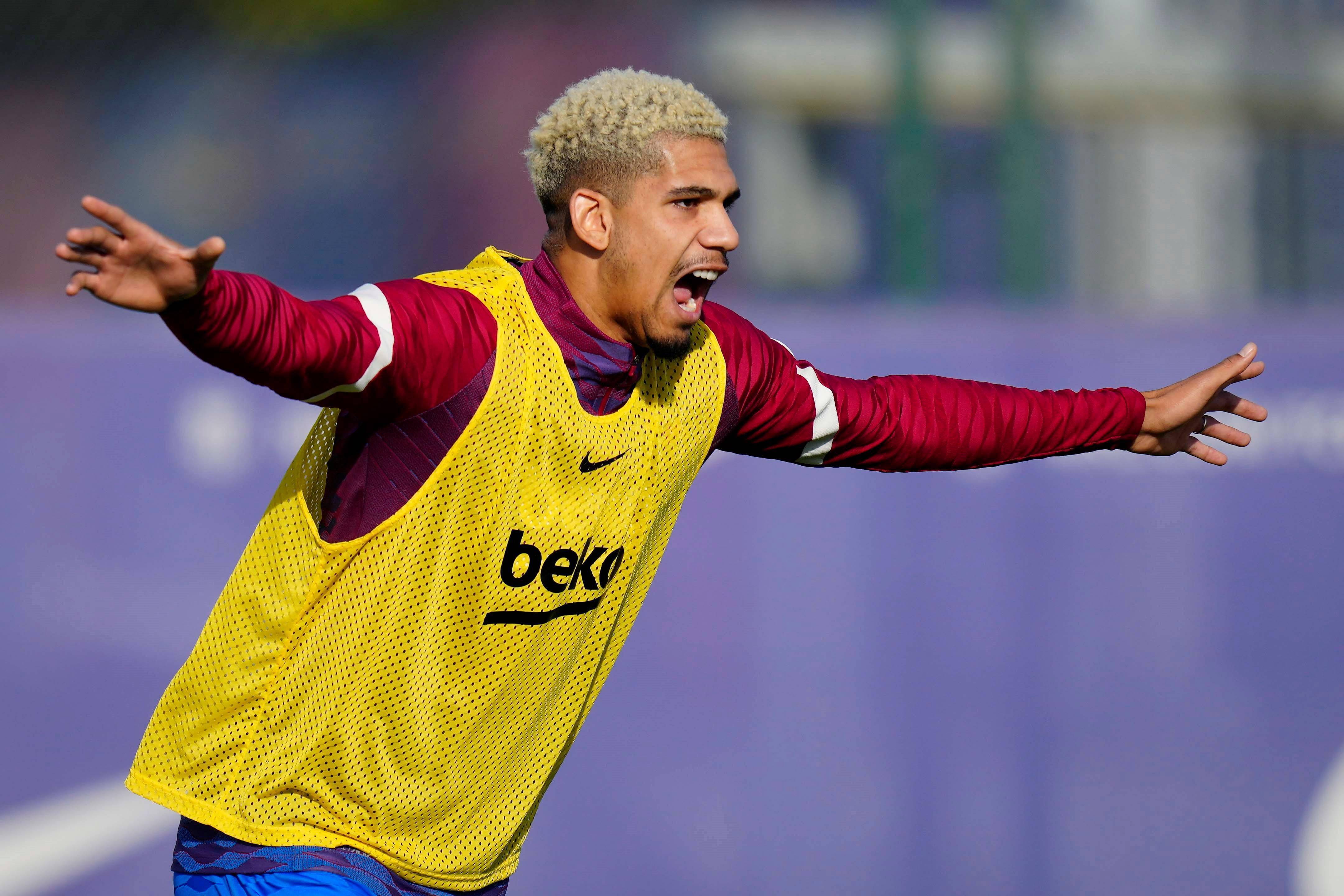 赛前里昂备战国王杯,造点机会细节曝光,媒体盛赞,临场指挥获称赞(国王杯赛制几轮) 赛前里昂备战国王杯,造点机会细节曝光,媒体盛赞,临场指挥获称赞(国王杯赛制几轮)