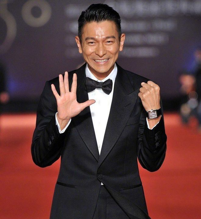 赛前里昂备战国王杯,造点机会细节曝光,媒体盛赞,临场指挥获称赞(国王杯赛制几轮) 赛前里昂备战国王杯,造点机会细节曝光,媒体盛赞,临场指挥获称赞(国王杯赛制几轮)