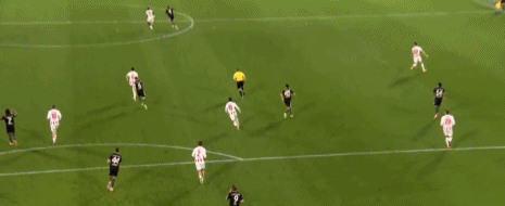 塞维利亚发布备战花絮;清晨门线救险;德国杯任务艰巨;更衣室氛围转暖的简单介绍 塞维利亚发布备战花絮;清晨门线救险;德国杯任务艰巨;更衣室氛围转暖的简单介绍