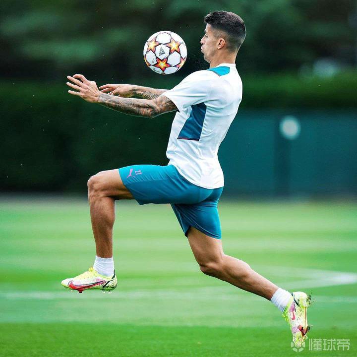 今晨布莱顿备战欧冠,强势反弹细节曝光,态度坚定,训练强度明显提升(欧冠改制后三连冠有多难) 今晨布莱顿备战欧冠,强势反弹细节曝光,态度坚定,训练强度明显提升(欧冠改制后三连冠有多难)