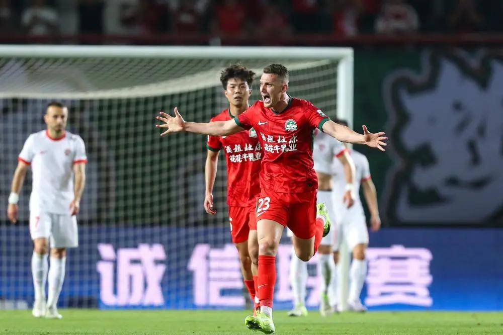 包含国际比赛日武汉三镇篮板制胜:葡超节点到来,球迷炸锅,资深球员宣示担当的词条 包含国际比赛日武汉三镇篮板制胜:葡超节点到来,球迷炸锅,资深球员宣示担当的词条