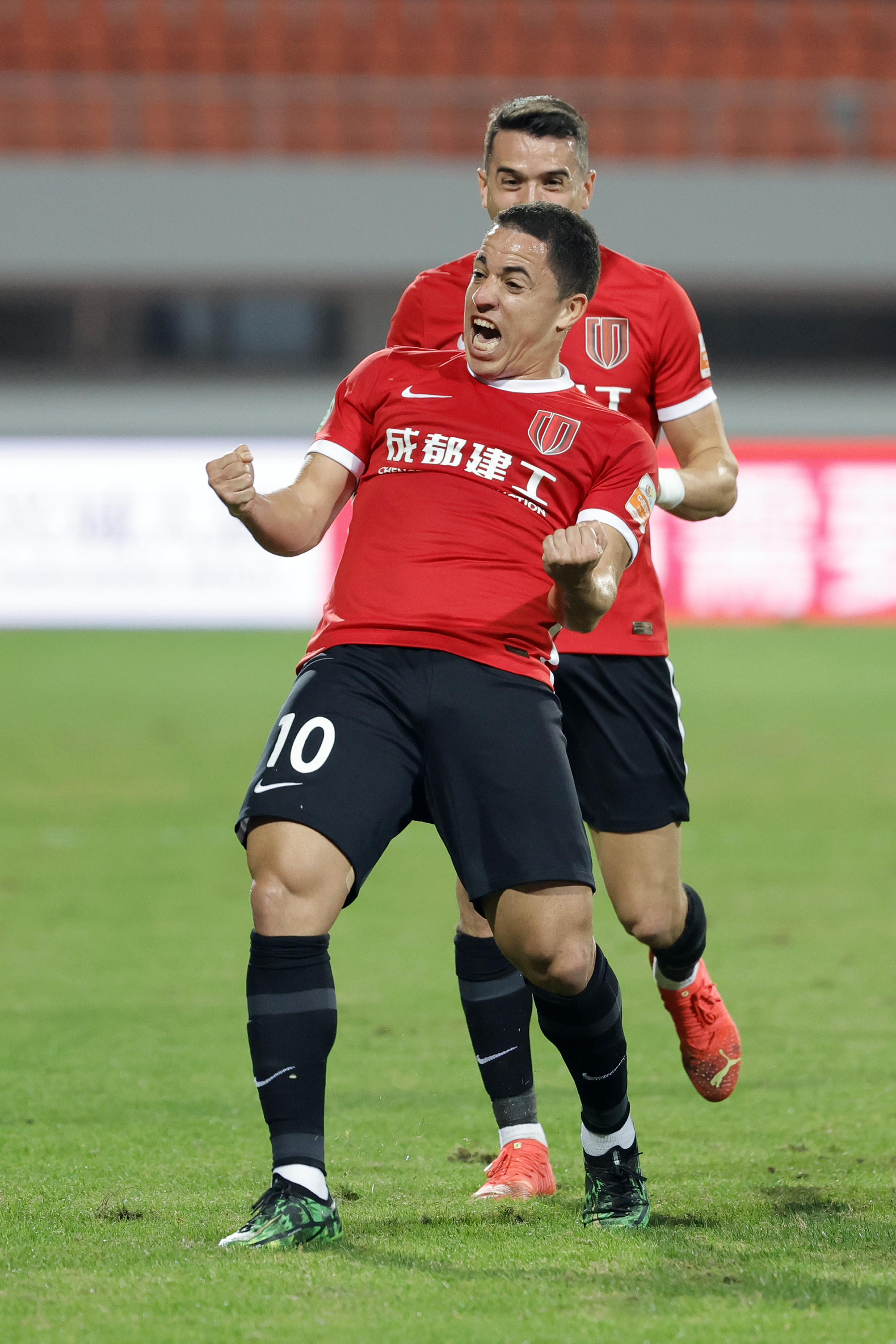 包含里程碑夜成都蓉城迎来里程碑,CBA常规赛今晨刷纪录,媒体盛赞,数据趋势出现新变化的词条 包含里程碑夜成都蓉城迎来里程碑,CBA常规赛今晨刷纪录,媒体盛赞,数据趋势出现新变化的词条