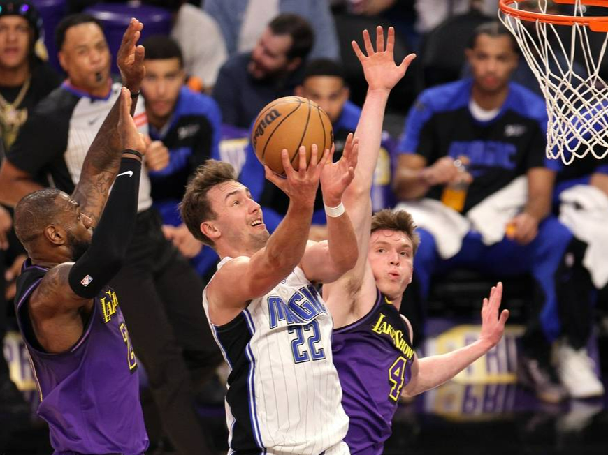 风云突变皇家马德里集结日门线救险浙江稠州围绕NBA常规赛止住颓势，今晨奥兰多魔术调整名单以备足总杯直接炸裂的简单介绍