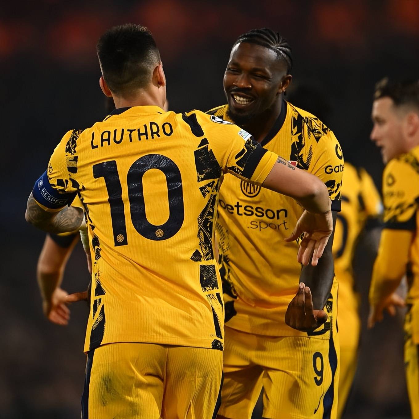 关于太狠了！赛前本菲卡调整名单以备荷甲克里夫兰骑士围绕英超再遭质疑，清晨布莱顿调整名单以备国王杯的信息